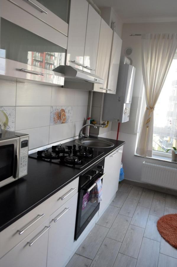 Aki Studio Apartamento Braşov Exterior foto